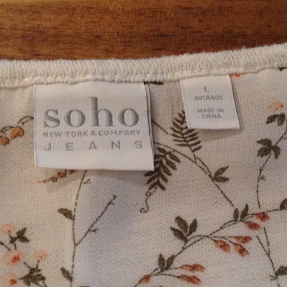 New York & Company Jeans Long Sleeve | Size L - Picture 9 of 9